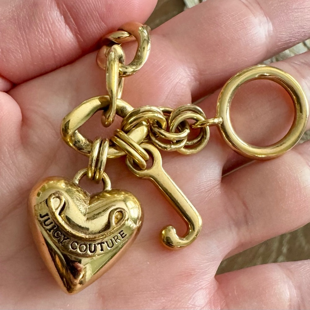 JUICY COUTURE VINTAGE toggle heart chunky charm chain bracelet